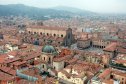 Olaszország, Bologna, Milánó, városnézés, vörös, madártávlat, tégla