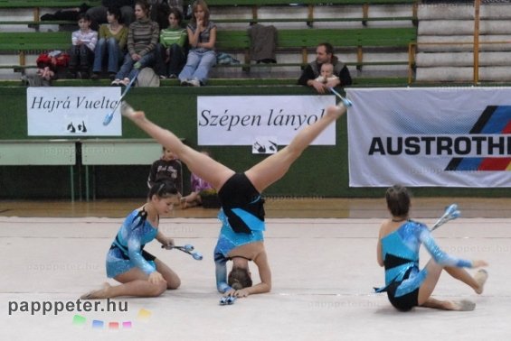 Austrotherm, tánc, formáció, verseny, ritmikus gimnasztika, rg, vuelta, junior, buzogány