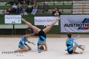 Austrotherm, tánc, formáció, verseny, ritmikus gimnasztika, rg, vuelta, junior, buzogány