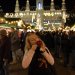 Enci kedvence, csak kicsit nehéz enni...:) - vásár, karácsony, advent, karamellás alma, Enci, bécsi városháza, Bécs