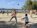 Gárdony, vízpart, Velencei tó, strand, röplabda, Peti, Enci